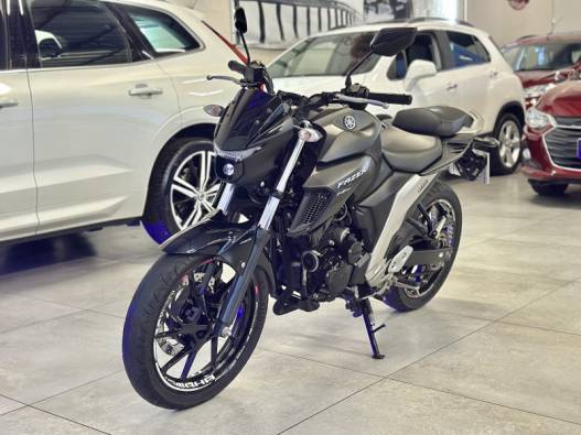 YAMAHA - FAZER - 2022/2023 - Preta - R$ 22.900,00
