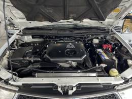 MITSUBISHI - L200 TRITON - 2013/2013 - Branca - R$ 127.900,00