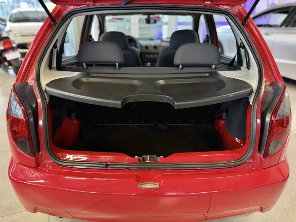 CHEVROLET - CELTA - 2012/2013 - Vermelha - R$ 35.900,00