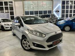 FORD - FIESTA - 2014/2015 - Prata - R$ 45.900,00