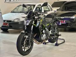 KAWASAKI - Z650 - 2017/2018 - Preta - R$ 32.900,00