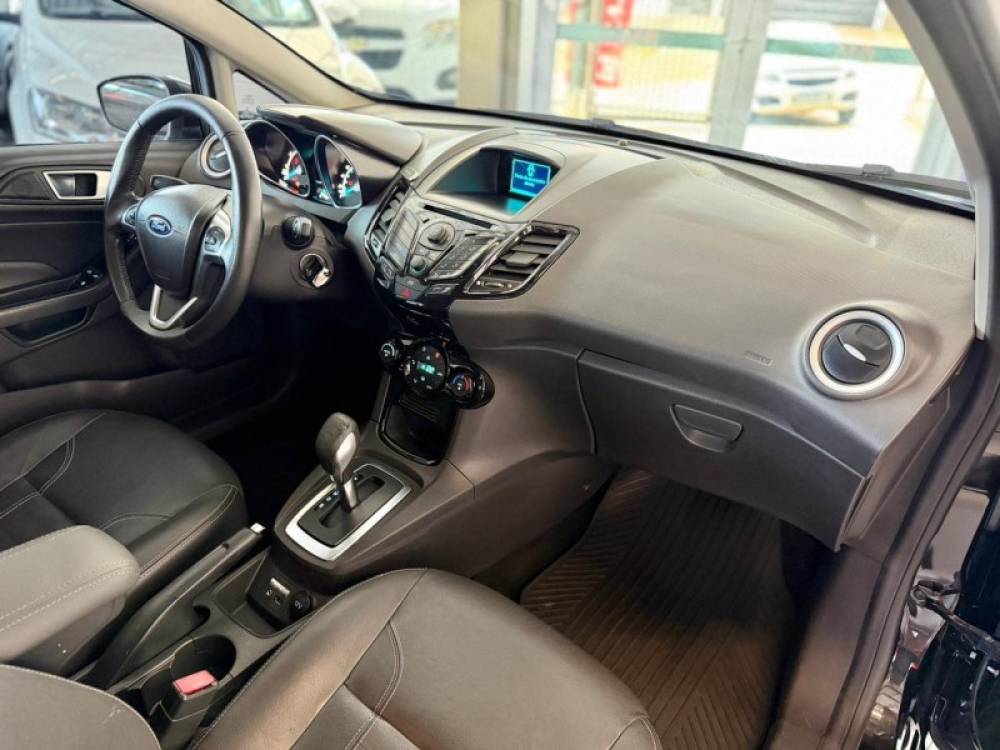 FORD - FIESTA - 2014/2014 - Preta - R$ 48.900,00