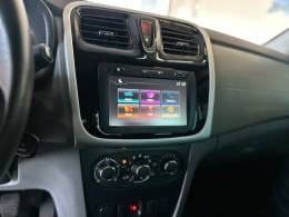 RENAULT - LOGAN - 2017/2018 - Prata - R$ 47.900,00
