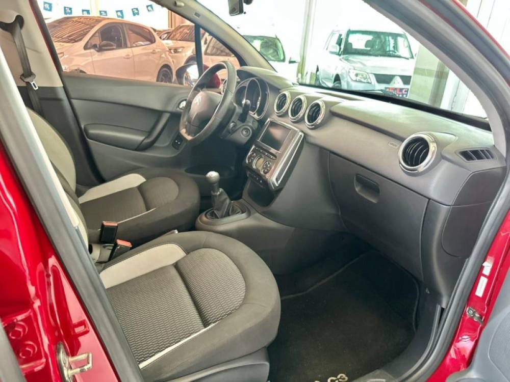 CITROËN - C3 - 2016/2017 - Vermelha - R$ 47.900,00