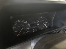 VOLKSWAGEN - GOL - 1993/1994 - Prata - R$ 18.900,00