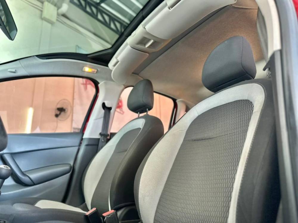 CITROËN - C3 - 2016/2017 - Vermelha - R$ 47.900,00