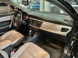 TOYOTA - COROLLA - 2015/2016 - Prata - R$ 86.900,00