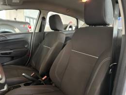 FORD - FIESTA - 2015/2015 - Branca - R$ 44.900,00